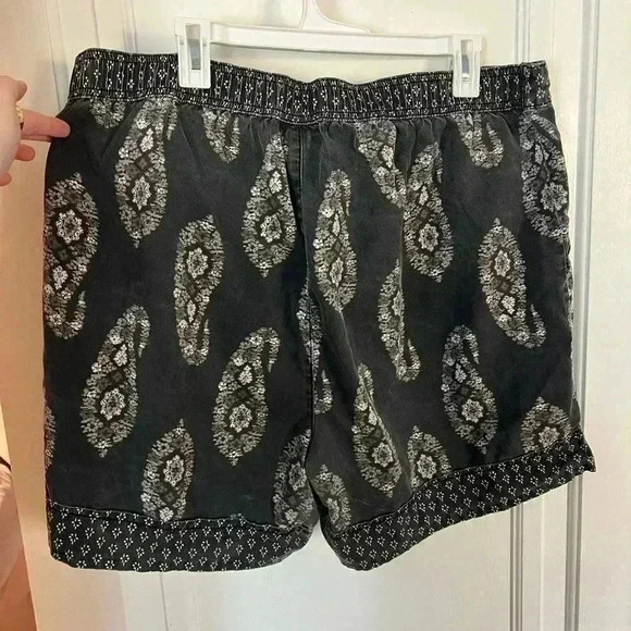 Knox Rose High-Rise Relaxed Fit Pull-On Shorts Black Paisley size XXL - Picture 10 of 10
